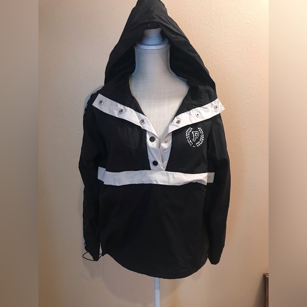 VS PINK anorak